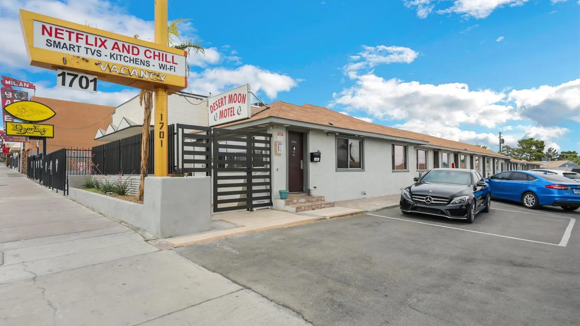 Desert Moon Motel Las Vegas